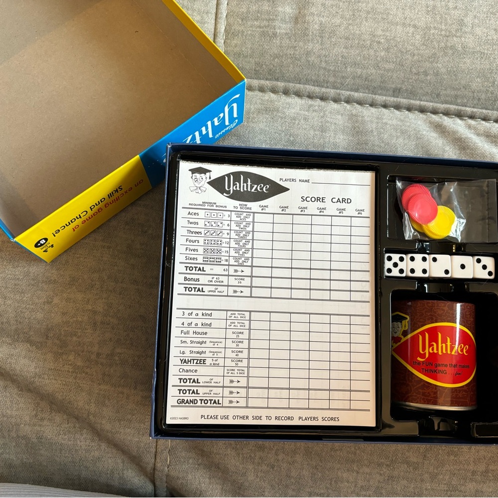 Yahtzee - Picture 2 of 2